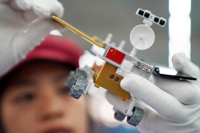 What China hopes to gain from unprecedented lunar mission
