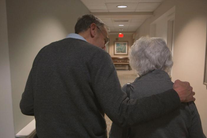 Family members describe what it's like to have a loved one with Alzheimer's.