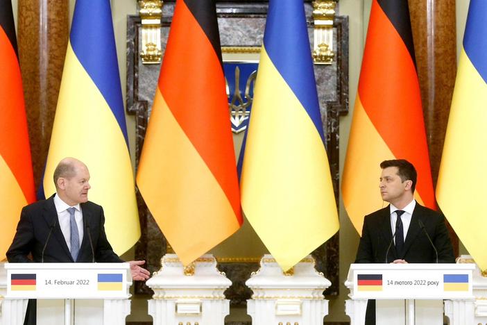 U.S. relocates embassy operations in Ukraine as Russia threatens to invade