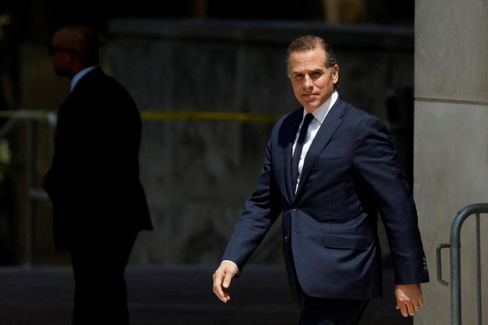 News Wrap: Hunter Biden offers to testify publicly before Congress