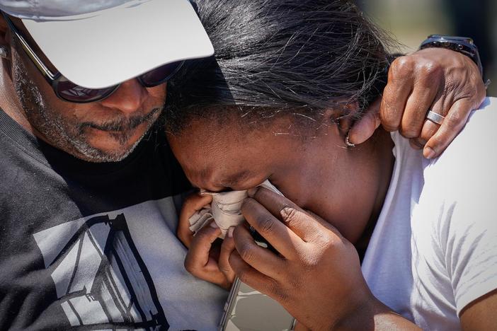 After mass shooting, Dayton residents demand action on guns