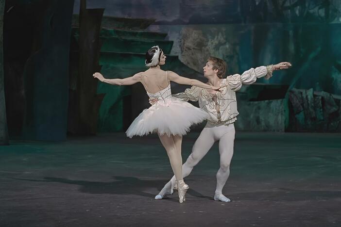 Experience Rudolf Nureyev’s legendary production of “Swan Lake” co-starring Margot Fonteyn.