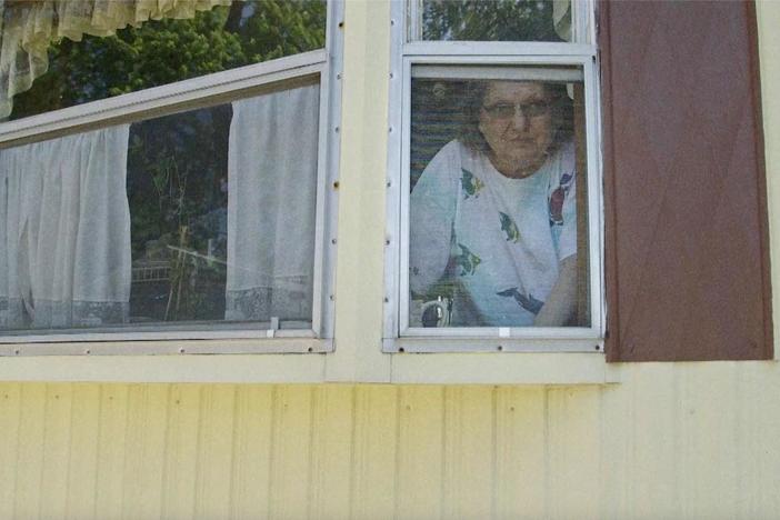 A Mobile Home University boot camp tour of the Rand Road Mobile Home Park in Illinois.