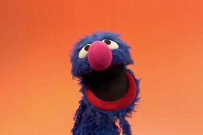 Grover sings a song about being special because we are all special!