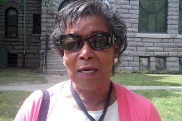 Student Rajlakshmi De talks to Freedom Rider Helen Singleton about her own mother.