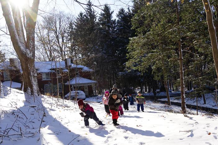 COVID-19 is pushing some schooling outdoors, but will it work for NYC?