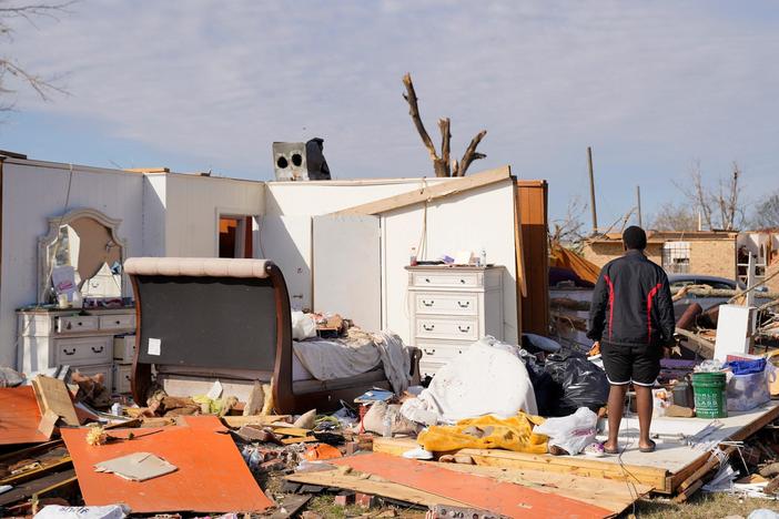 News Wrap: Recovery underway after destructive Mississippi tornado