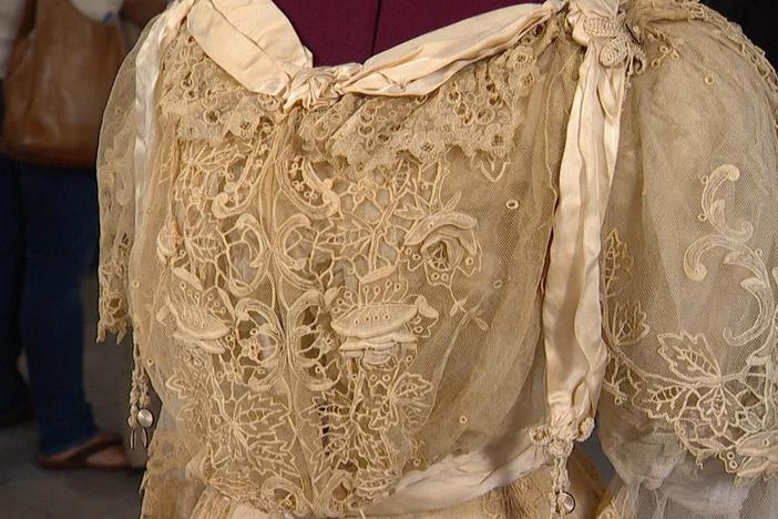 Appraisal: "Gibson Girl" Lace Teagown, ca. 1904, from Charleston Hr 3.