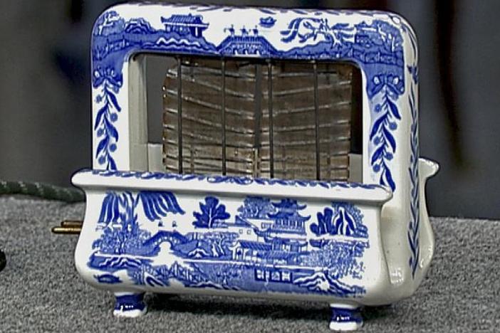 Appraisal: Blue Willow Patterned Toaster, from Vintage Des Moines.
