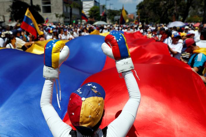 How Guaido plans to increase pressure on Maduro to resign