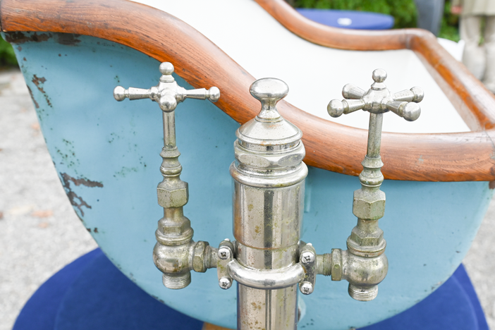 Appraisal: J.L. Mott Bathtub, ca. 1900
