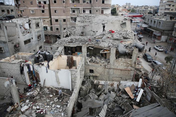 News Wrap: Netanyahu vows to invade Rafah whether there's a cease-fire deal or not