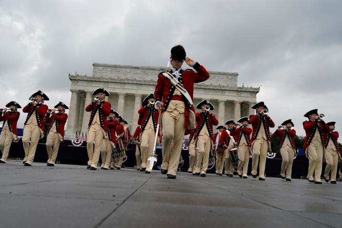 Trump faces criticism for July 4 display of military strength