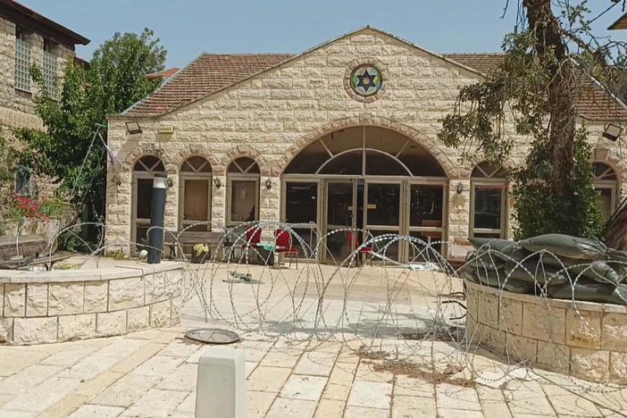 Israelis mark Passover amid conflict, loss and trauma