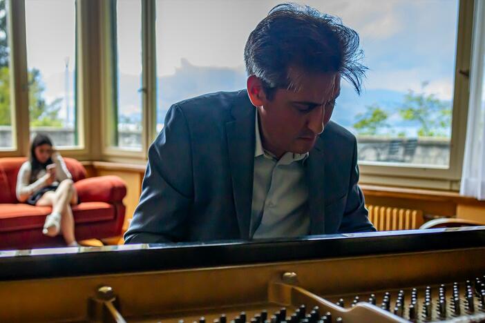 Yevgeny Sudbin and Scott Yoo explain Rachmaninoff's "Rhapsody on Paganini."