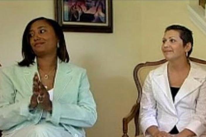 Joanna Rudnick visits a support group for other women at risk for cancer.