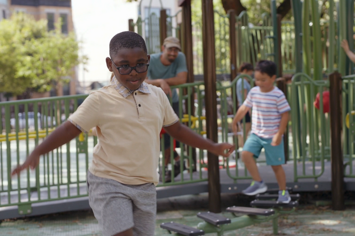 Playground starts with the letter P! Let's discover the different parts of a playground.
