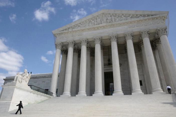 News Wrap: High court sidesteps gerrymandering rulings