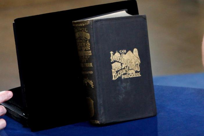 Appraisal: Mark Twain Inscribed Book, from ROADSHOW's Special: Junk in the Trunk.