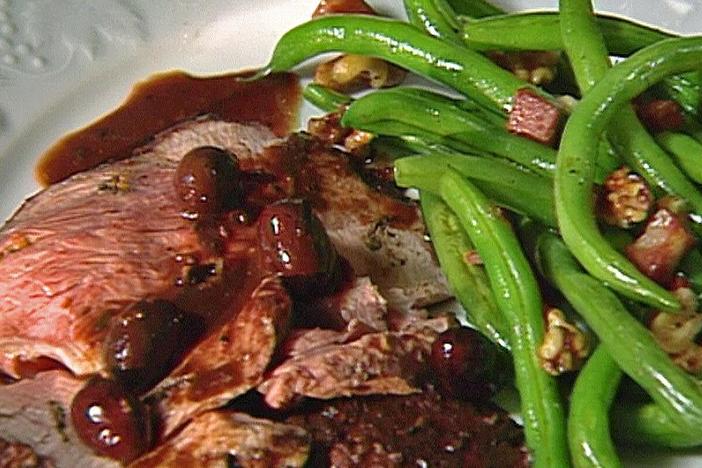 Lynne Rossetto Kasper combines roast lamb leg with a green bean salad.