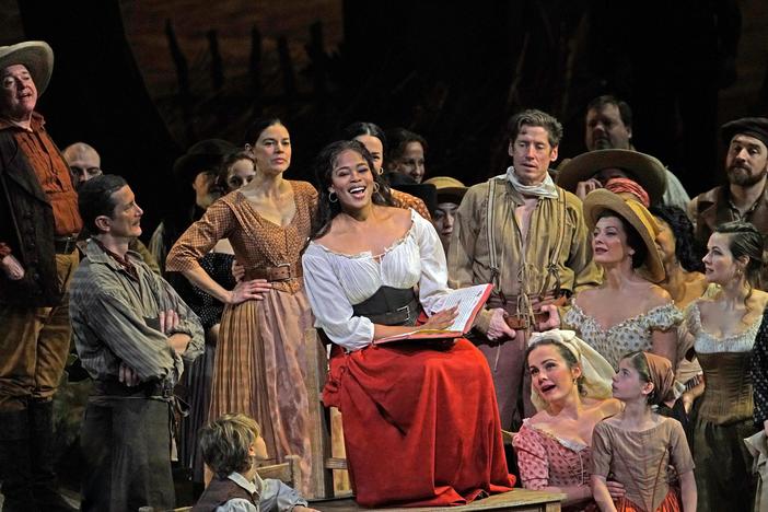 Matthew Polenzani as Nemorino sings the famous aria "Una Furtiva Lagrima.