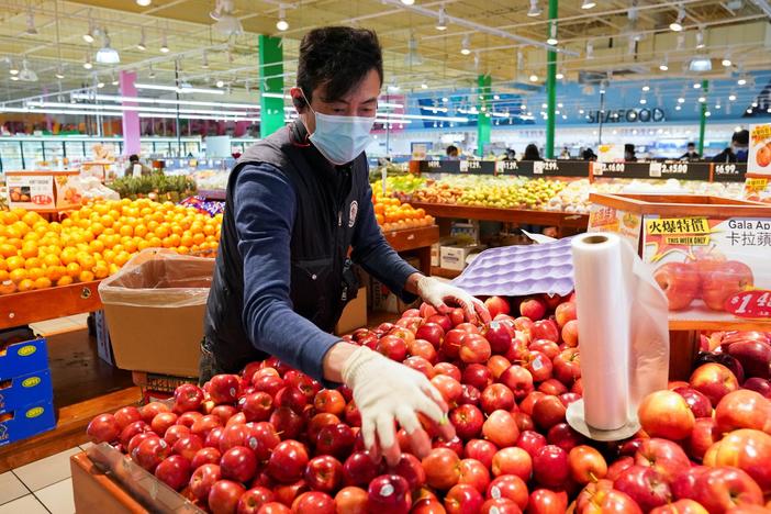 Supply 'bottlenecks' are driving a consumer price surge. Here's how that affects inflation
