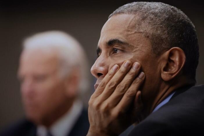 Obama's Cabinet debates intervention in Libya and decides in favor.