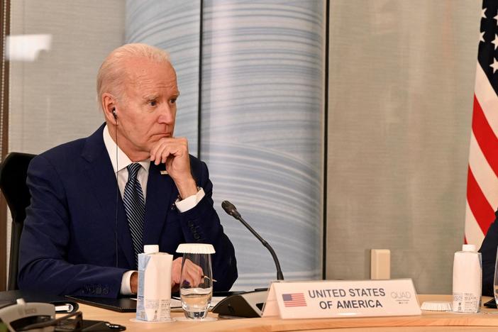 News Wrap: Debt ceiling standoff looms as Biden attends G7 talks