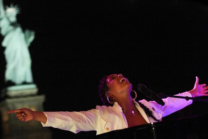 Landmarks Live In Concert debuts with Grammy Award-winning artist, Alicia Keys.