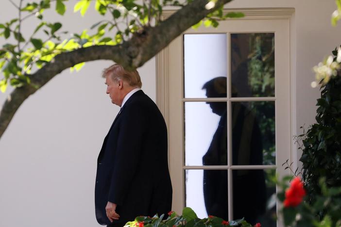 Panetta: Senior officials undermining the president 'puts the country at risk'