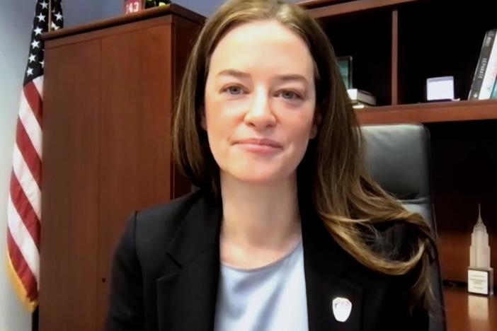 Laura Kavanagh joins the show.