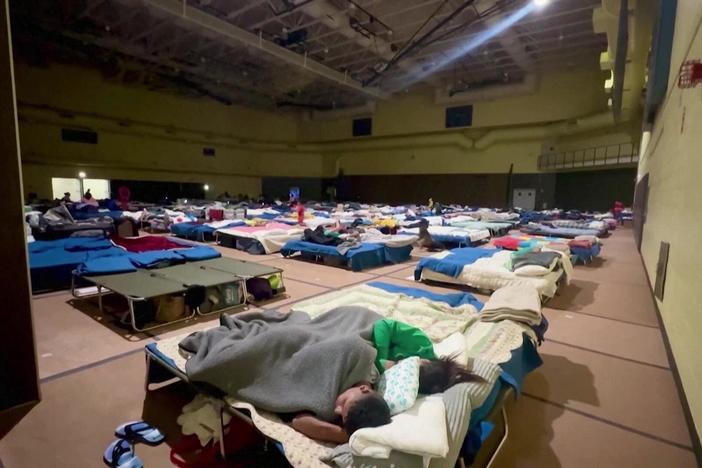 Chicago leaders demand help from White House to deal with surge of migrants in city