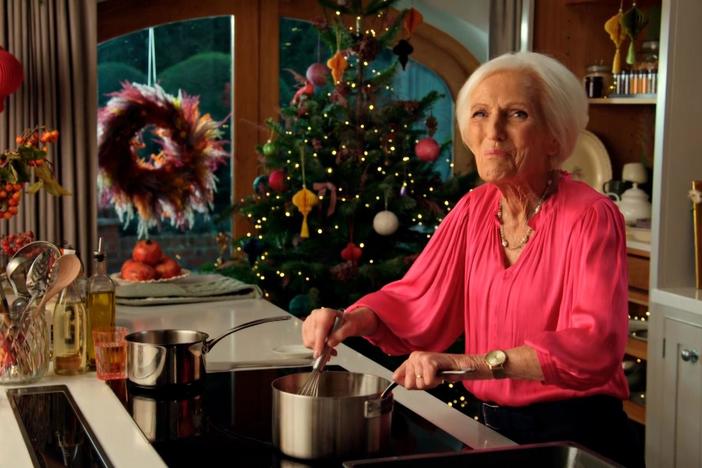 Mary instructs how to make the perfect Christmas gravy.