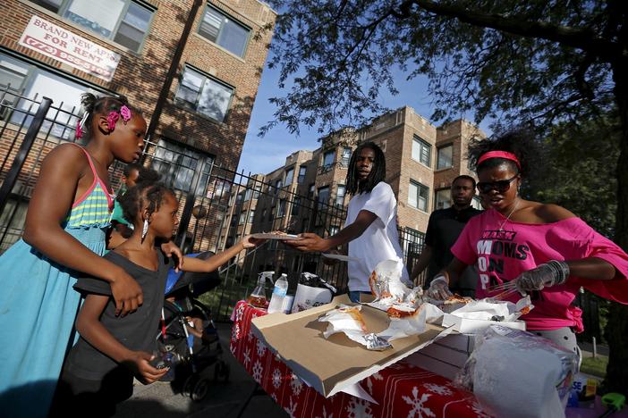 How Chicago communities are trying to stop gun violence
