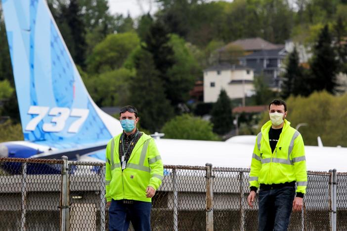 News Wrap: Head of FAA takes test flight on Boeing’s 737 Max