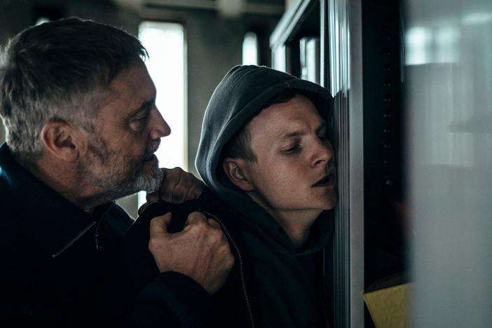 The world of undercover cops and all its contradictions is central to "Before We Die."