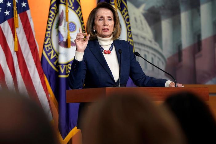 Trump's move to cancel congressional during shutdown trip raises debate