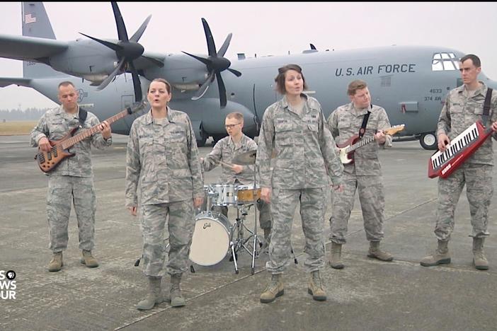 Military musicians sing ‘Carol of the Bells’