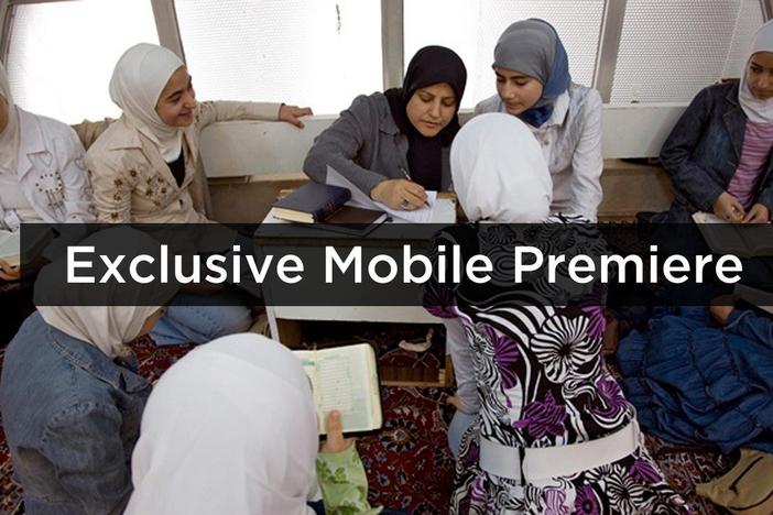 A preacher calls girls to the practice of Islam, teaching them to pursue their ambitions.