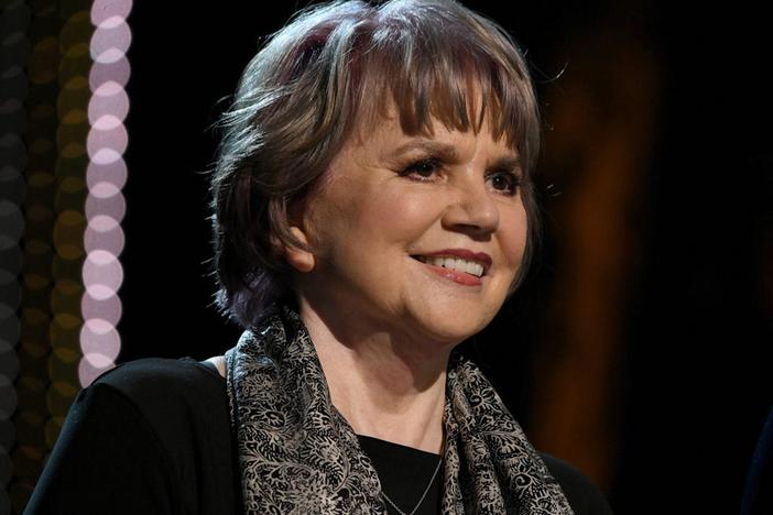 Singer Linda Ronstadt reflects on her roots in new book