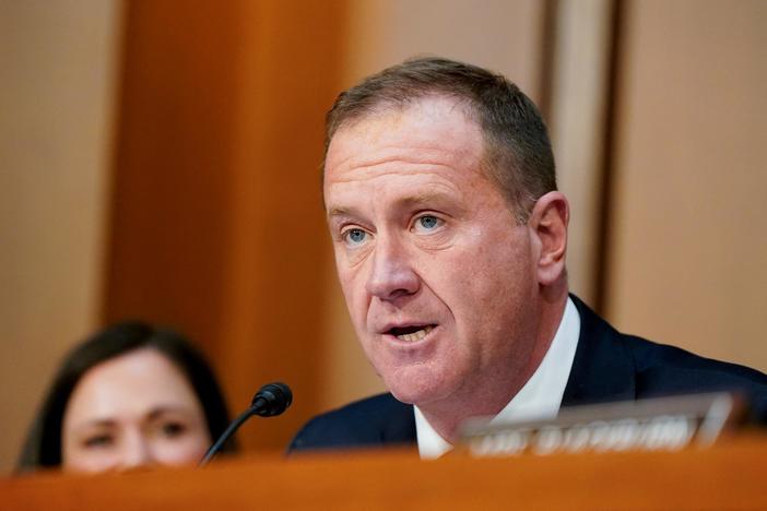 Republican Sen. Eric Schmitt discusses Trump’s new tariffs ahead of address to Congress