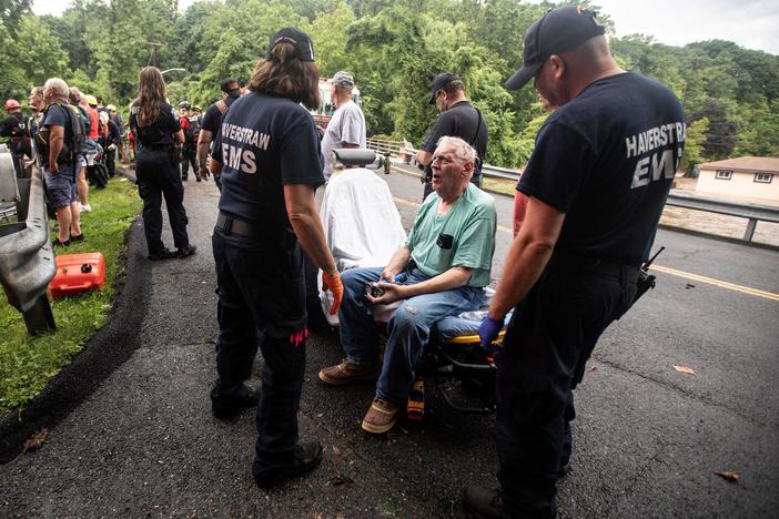 Eastern U.S. hit with flooding as heat wave drags on in West and South