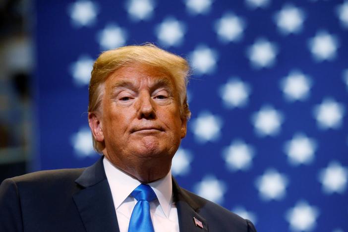 News Wrap: Trump threatens to revoke more security clearances