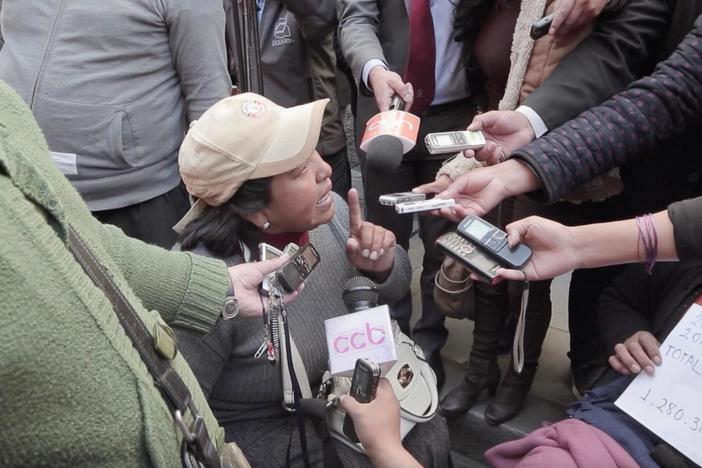 Feliza and Rose Mery break down the numbers on why a disability pension is achievable in Bolivia.