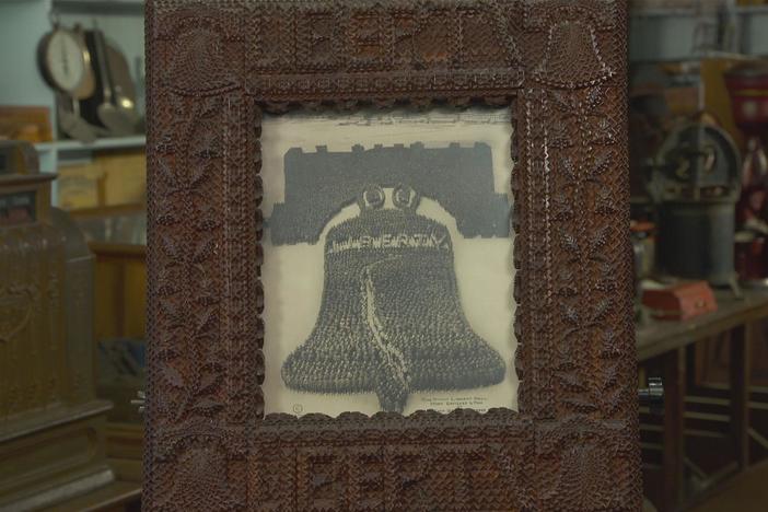 Appraisal: 1918 Mole & Thomas Living Photo & Frame