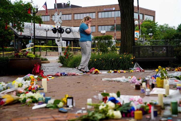 Red flag laws questioned after revelations about Highland Park gunman