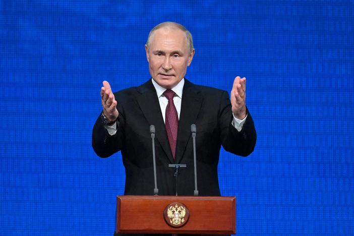 Putin doubles down on war in Ukraine, calls up 300,000 Russian troops to escalate conflict