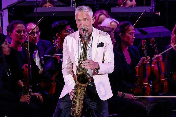 Saxophonist Dave Koz performs "The Pink Panther" Theme