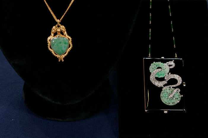 Appraisal:  Jade Pendant & Compact