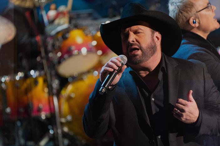 Garth Brooks performs "Daniel" at the 2024 LOC Gershwin Prize for Popular Song concert.